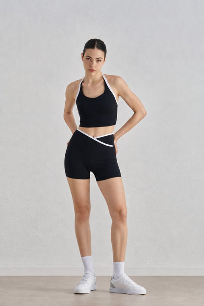 Eso Contrast Strap Sports Bra with Contrast Strap Shorts